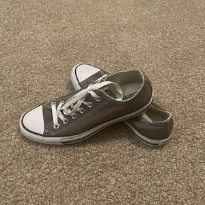 Converse Chuck Taylor All Star Low Top Women’s Size 9 Men’s Size 7